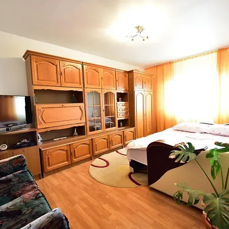 Flh - Fate'S Apartment Sibiu Esterno foto